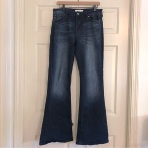KanCan Mid Rise Soft Stretch Faded Flare Jeans, Women’s Size 15/31